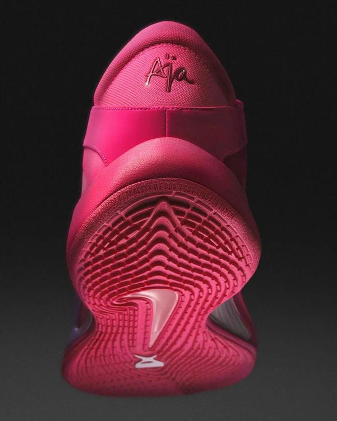 突然发布！搭载「全新缓震科技」！球盟会最新Nike「巨星签名鞋」(图9)